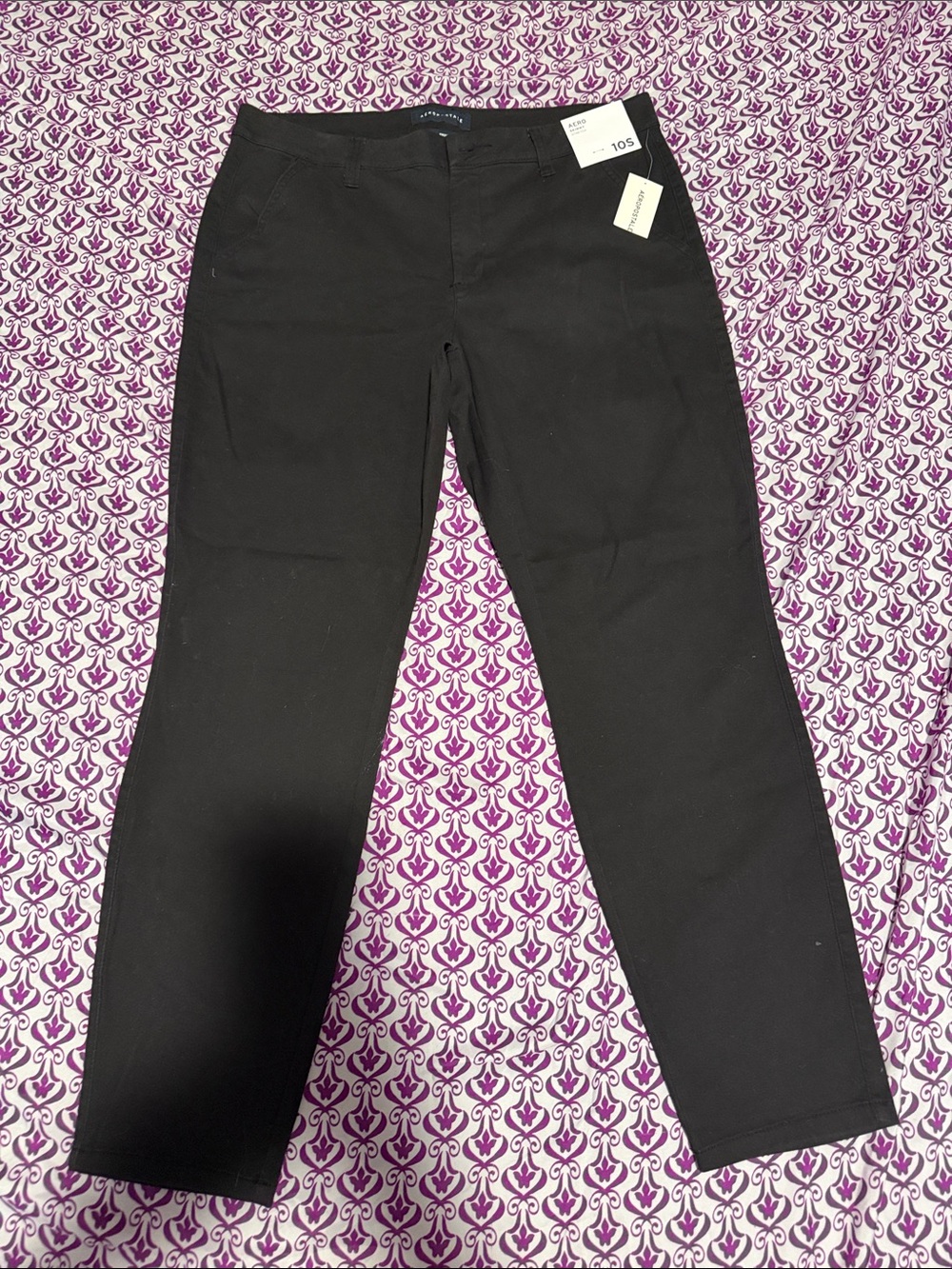 Black Women's Straight-Leg Jeans size 10 short Aeropostale NWT